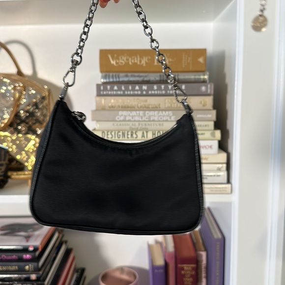 Limited Edition PRADA Mini Nylon - Picture 6 of 10